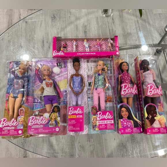 Barbie Bundle - Picture 1 of 16